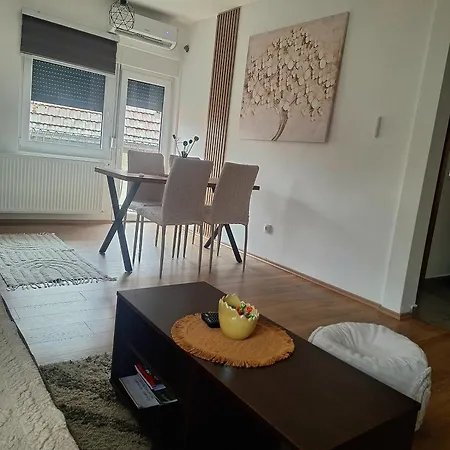 Tara Apartment *